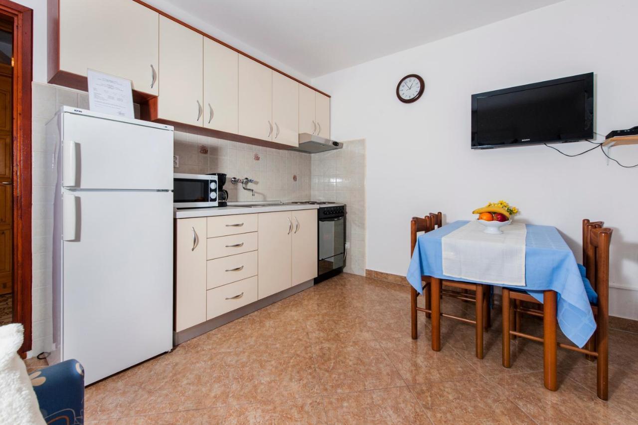 Apartments Valdibora Rovigno Esterno foto